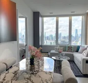 Skyline Luxe Panoramic Suites & towers Toronto hotel detail image 5