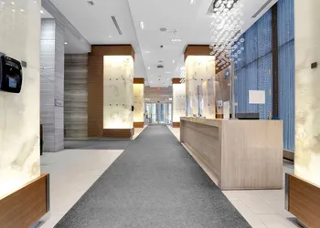 Lanterra Downtown hotel thumbnail 2