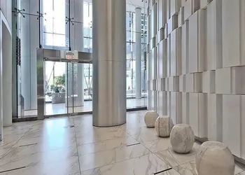 Lanterra Downtown hotel thumbnail 3