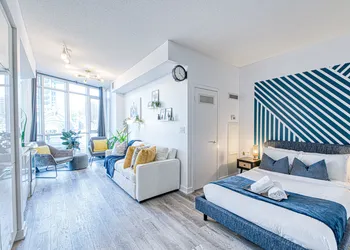 Panorama Suites-Fort York hotel thumbnail 6