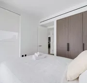 Chic Urban Stylish Condo in Downtown V hotel detail image 7