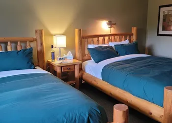 Raven's Nest Hotel hotel thumbnail 6
