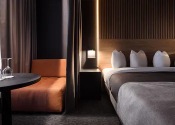 SonoLux hotel thumbnail 2