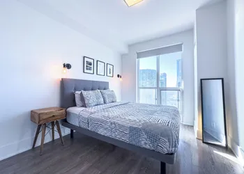Comfy Suites Rogers Centre Free Parking hotel thumbnail 6