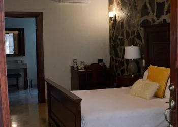 Los Viñedos Gran Hotel hotel thumbnail 7