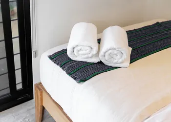 EssentialPXM Arkitainer ResidentialLofts hotel thumbnail 3