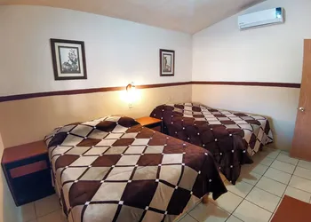 Hotel El Nogalito hotel thumbnail 8