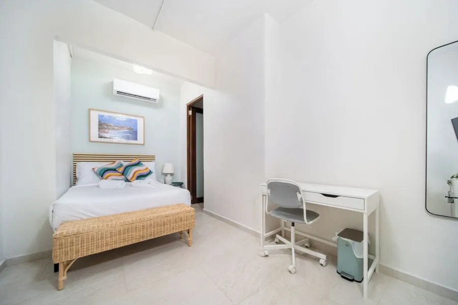 Room 15: Skyline Sips & Santurce Charm hotel detail image 6