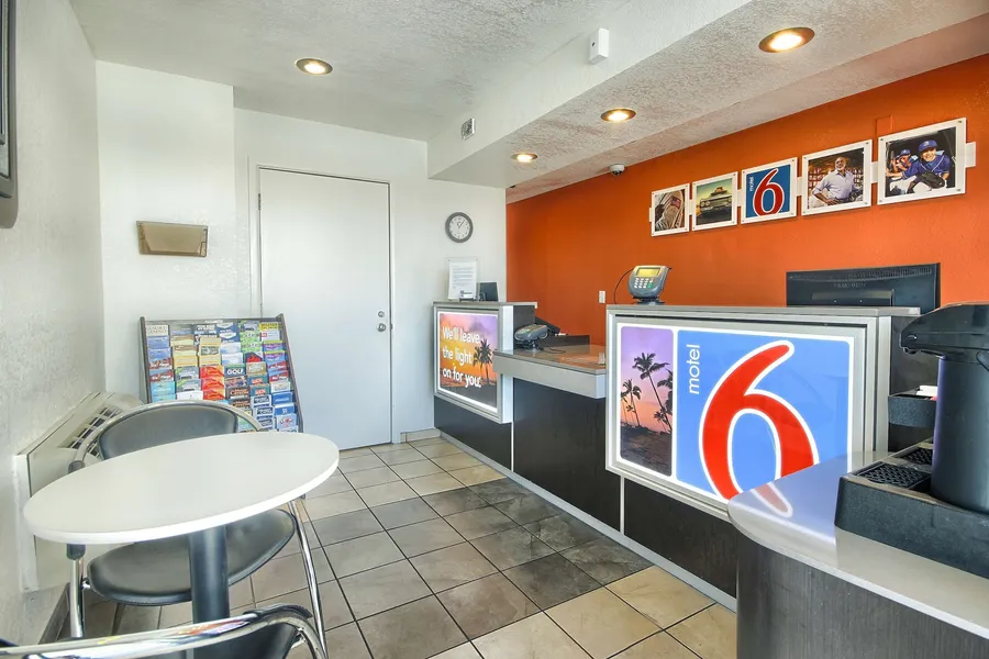 Motel 6 Fresno, CA - Blackstone North hotel detail image 2