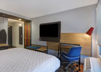 Tru By Hilton Augusta Washington Road hotel thumbnail 6