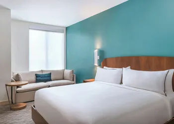 Element Las Vegas Symphony Park hotel thumbnail 7