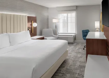 DoubleTree by Hilton Owatonna hotel thumbnail 6