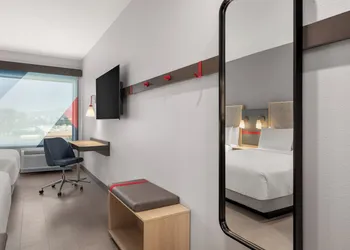avid hotel El Paso East by IHG hotel thumbnail 7