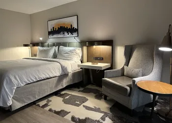 Crowne Plaza Nashville Airport by IHG hotel thumbnail 4