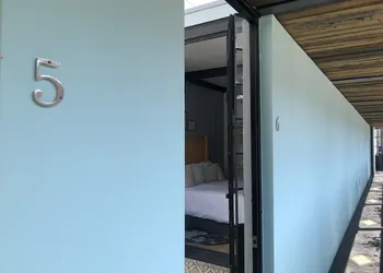 Hotel Puerta Roja Rome hotel thumbnail 3