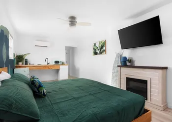 Motel Miya hotel thumbnail 3