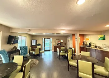 Quality Inn Crestview I-10 Eglin AFB Area hotel thumbnail 2