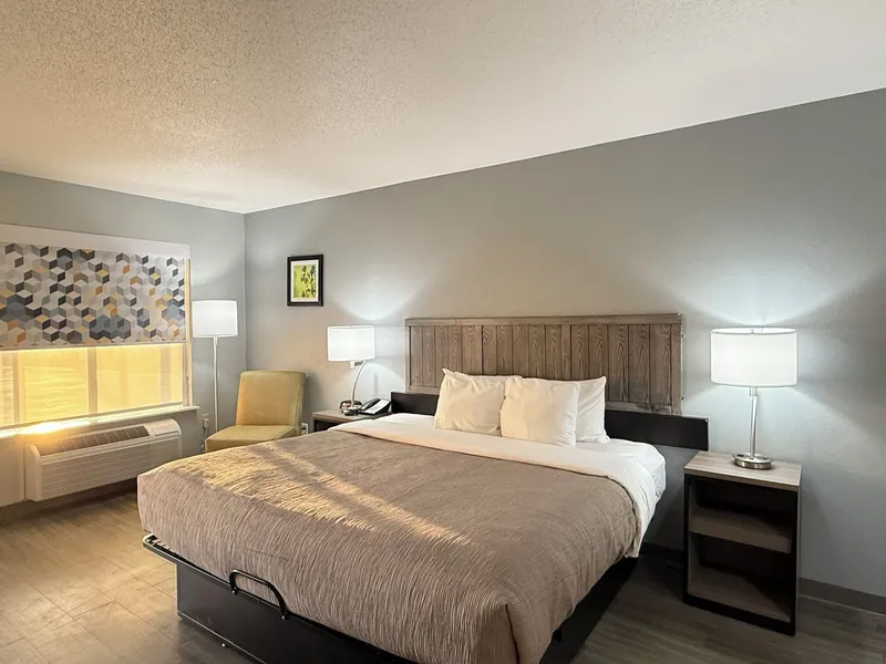 Quality Inn Crestview I-10 Eglin AFB Area hotel detail image 6