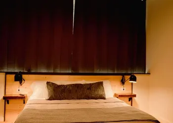 Loom Room Retreat hotel thumbnail 5