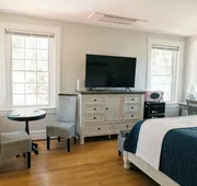 The Carriage House Inn Bed and Breakfast hotel detail image 4