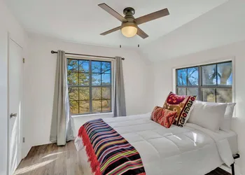 Morris Ranch hotel thumbnail 4
