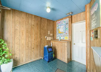 OYO Budget Inn Falfurrias Hwy 281 hotel thumbnail 2