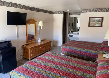 Lakeside Inn & Suites by OYO Mathis I 37 hotel thumbnail 6