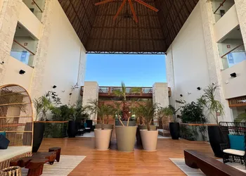 Hotel Mundo Maya Edzná hotel thumbnail 2