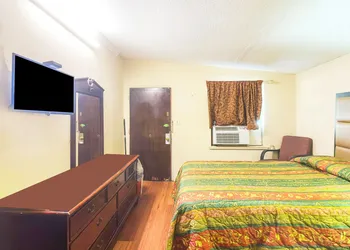 Bama Motel Mobile I-65 & US-90 hotel thumbnail 8