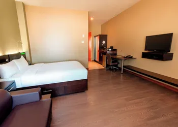 Hôtel Must – Aéroport de Québec par JARO hotel thumbnail 6