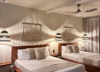 Casa Nogales hotel thumbnail 3