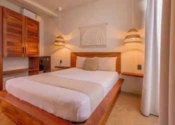Casa Nogales hotel thumbnail 4