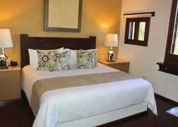 Casa Aurea hotel thumbnail 3