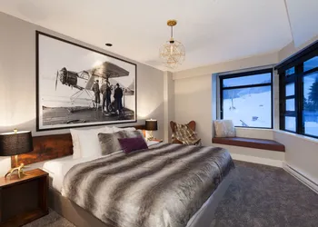 Gibbons Life Accommodations hotel thumbnail 2