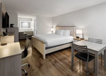 Baymont by Wyndham Susanville hotel thumbnail 6