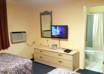 Budget Inn hotel thumbnail 4