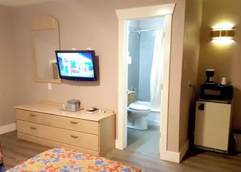Budget Inn hotel thumbnail 5