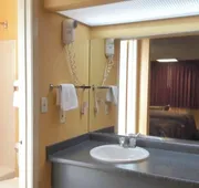 Budget Inn hotel detail image 7