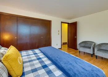Peaceful House in Lake Forest Park hotel thumbnail 8