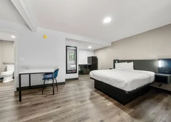 Southern Suites Carrollton hotel thumbnail 3