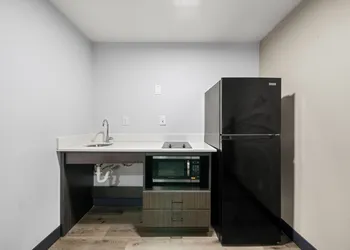 Southern Suites Carrollton hotel thumbnail 4
