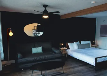 The Spinn hotel thumbnail 3