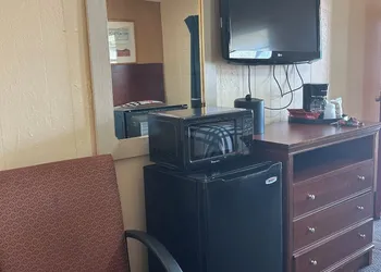 deavers motel hotel thumbnail 3