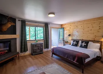 The Woodsman Lodge hotel thumbnail 8
