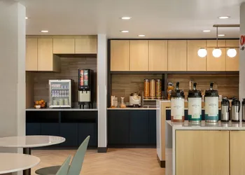 Towneplace Suites By Marriott Tracy hotel thumbnail 8