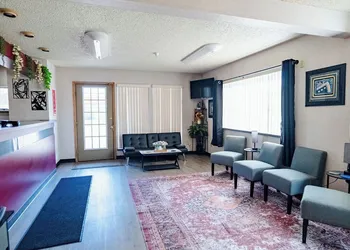Rose City Inn and Suites hotel thumbnail 4