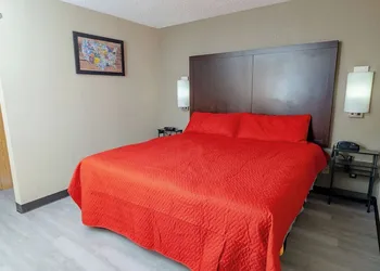Rose City Inn and Suites hotel thumbnail 7