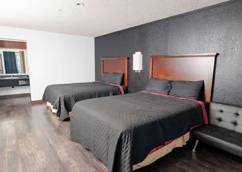 Rose City Inn and Suites hotel thumbnail 8