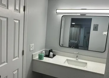 Days Inn by Wyndham Camden AR hotel thumbnail 5
