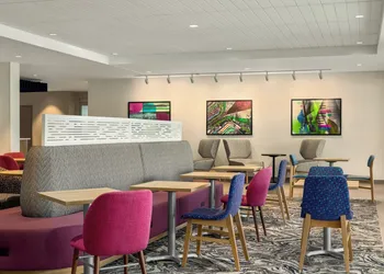 Home2 Suites By Hilton Denton hotel thumbnail 6